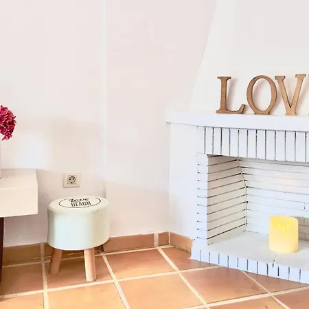 Apto Fully Equiped Con Piscina Y Gratis Parking Альтеа