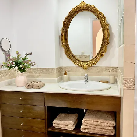 Apto Fully Equiped Con Piscina Y Gratis Parking Альтеа